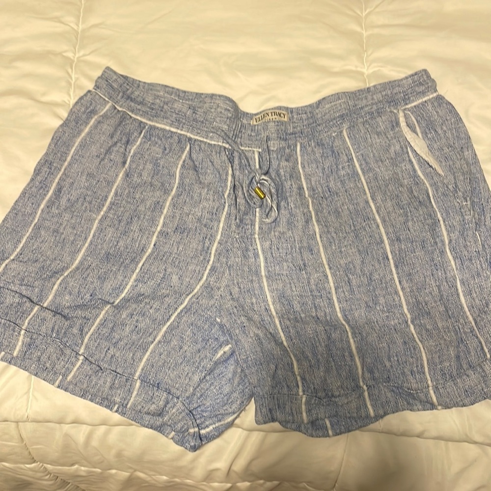 Linen shorts